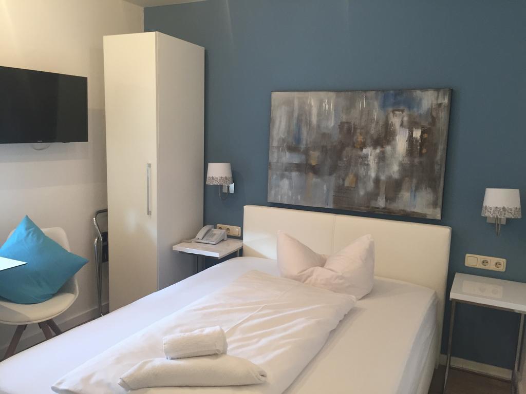 Arthotel Restaurant Pfeffermuehle Ingolstadt Quarto foto